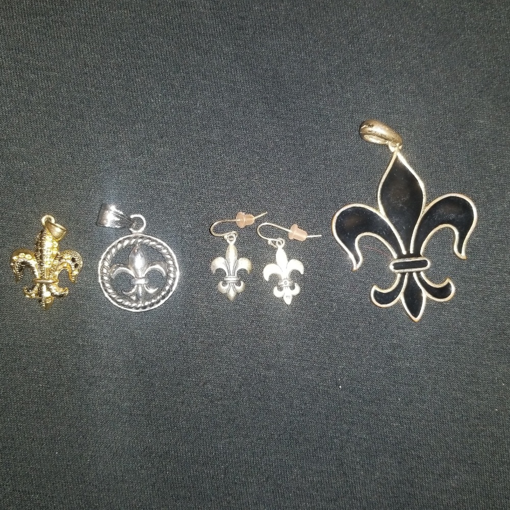 Fleur de lis jewelry lot